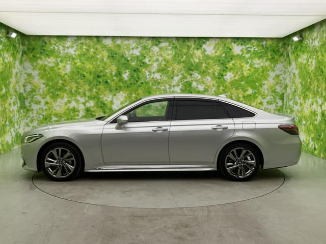 クラウンハイブリッド 2.5 RS