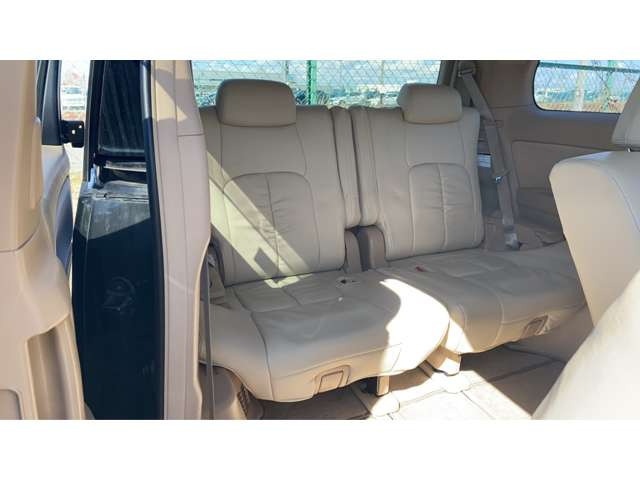 1�����P�ʂ̃J�[���[�X���\�ɂȂ��Ă���܂��̂Ő��񂲑��k���������B