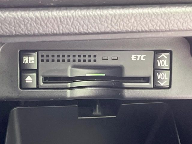 【ETC】高速道路の料金所をストレスなく通過!話題のスポットやサービスエリアに多い「スマートIC」利用時は必須のアイテムです。当店でセットアップを実施、ご納車当日からすぐにご利用いただけます!