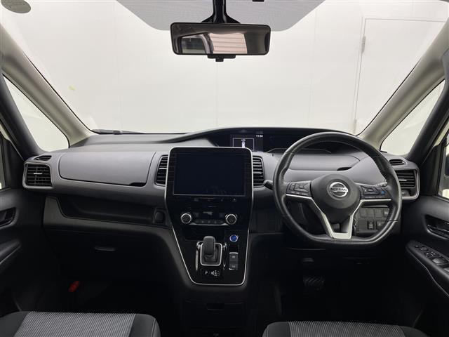 セレナ1.2 e-POWER ハイウェイスターV