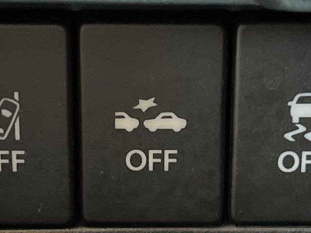 �y�X�Y�L �Z�[�t�e�B�T�|�[�g�z���s���ɑO���̎ԗ�����F�����A�Փ˂������Ȏ��͌x��ƃu���[�L�ŏՓˉ���Ɣ�Q�y�����A�V�X�g�B�����S�Ƀh���C�u�����y���݂��������܂��B