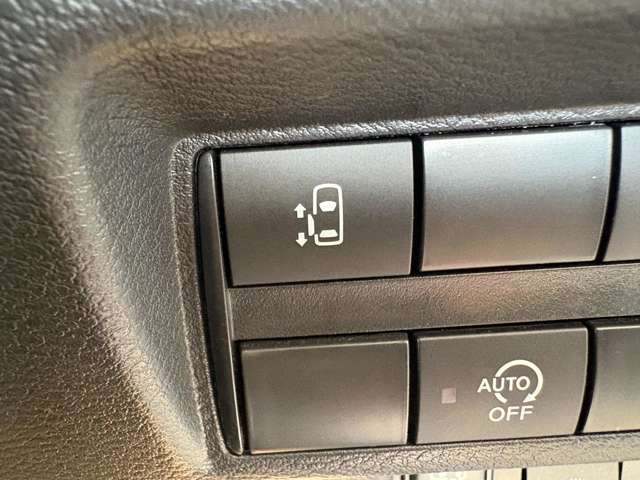 �^�]�Ȃ��獶���̃X���C�h�h�A���J�o���܂�!