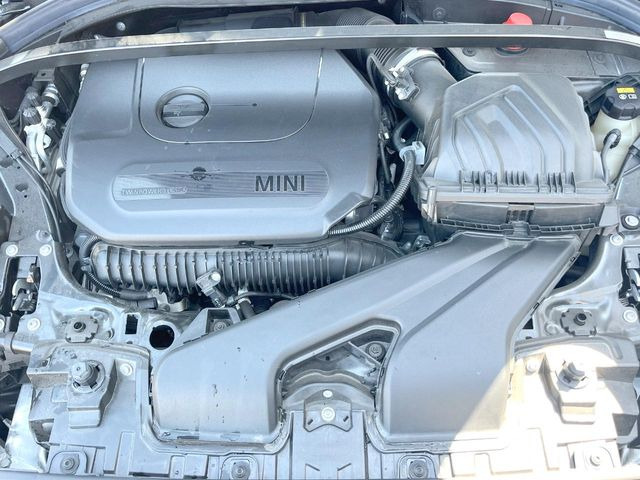 �����X�ł́A�e���[�J�[�̐�p�f�f�e�X�^�[�𓱓��B���Ǝ��i�����e�N�j�J���X�^�b�t���풓���Ă���܂��̂ŁA������̍ۂɂ����S���Ă����p���������܂��B