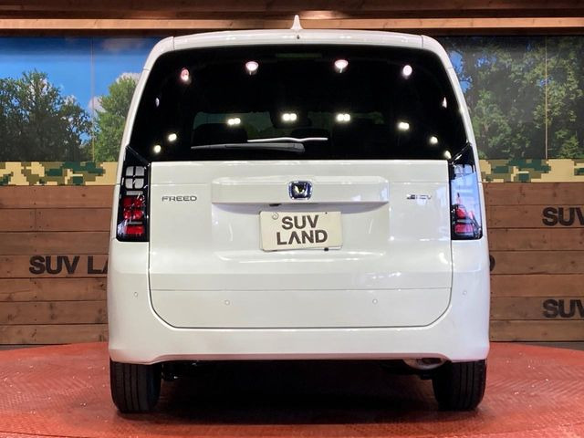 安心の最長10年・走行無制限保証(有償)をご用意。保証内容も充実はもちろん、無料点検&オイル交換や、年中無休の全国・24時間ロードサービスも付帯されておりますのでご安心下さい。