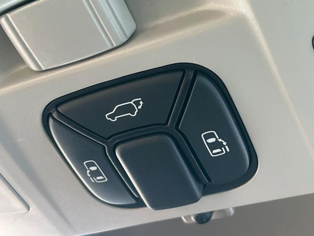 �y�����p���[�X���C�h�h�A�z�X�}�[�g�L�[��^�]�Ȃ̃X�C�b�`�Ō�ȗ����X���C�h�h�A�̊J���\���d��������͂����ăh�A���J����K�v�������A�����Ȃ��q�l�ł��ȒP�ɊJ���߂ł����K�ł���