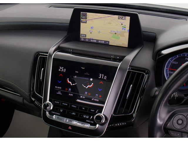 メーカー純正の大画面SDナビが装備されています!操作も簡単!見やすい!純正だからこその使いやすさ!