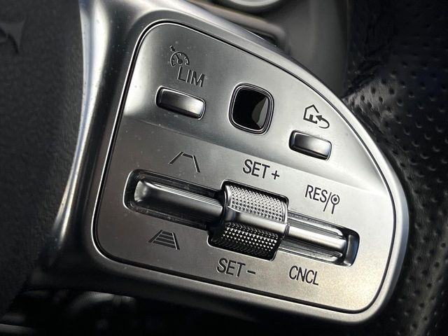 ���f�B�X�^���X�p�C���b�g�f�B�X�g���j�b�N:�s�s�A�x�O�A�������H�Ȃǂ̑��s���ɁA�X�e���I�}���`�p�[�p�X�J�����ƃ��[�_�[�Z���T�[�ɂ��A�O���Ԃ�F�����đ��x�ɉ������Ԋԋ������ێ����鎟����̃N���R��!