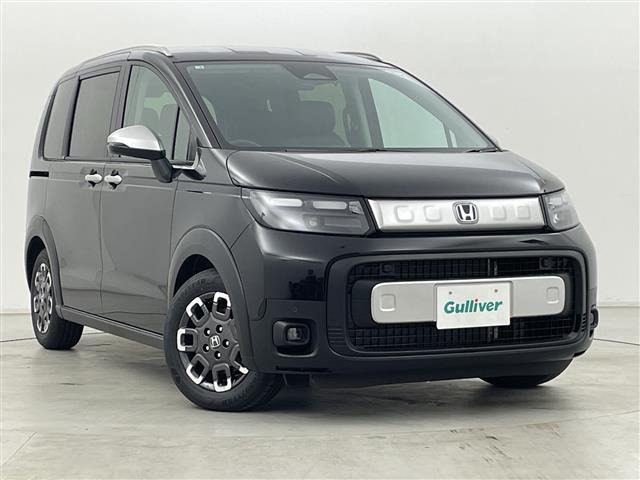 フリード1.5 e:HEV クロスター