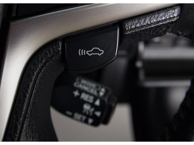 踏み間違い防止機能インテリジェントクリアランスソナー!前後4つずつ、計8つのセンサーで障害物を検知し、アクセルとブレーキの踏み間違いの際に、衝突被害軽減ブレーキをかけます。