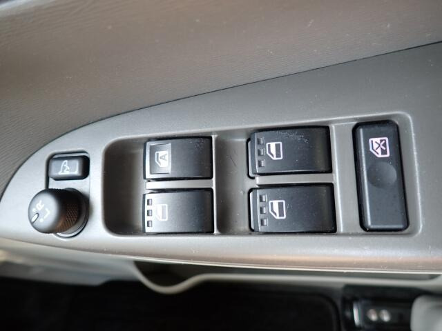 �d���i�[���h�A�~���[�E�p���[�E�B���h�E�������Ă��܂��B