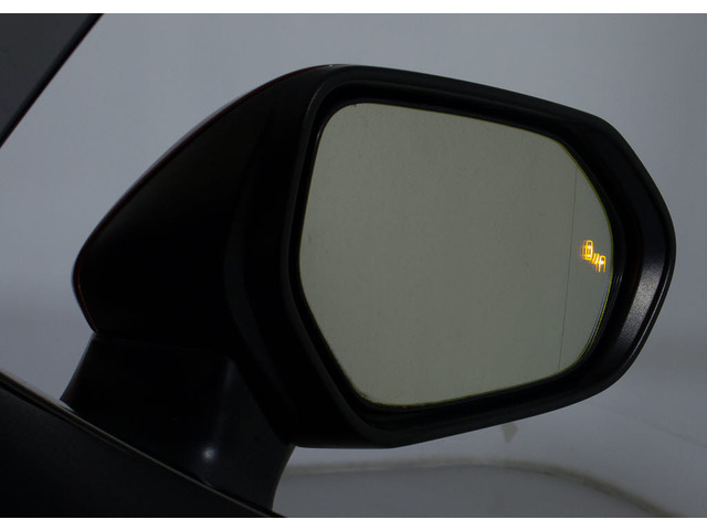 BSM(ブラインドスポット)モニター装備!死角の車の接近をお知らせしてくれる安全装備になります!