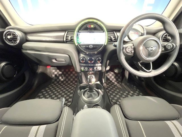 �A���ԃO���[�v���݌ɐ���2,000��!�S���̌n��X���烁�[�J�[�E�Ԏ��킸���Љ�o����̂ŁA���Ȃ��Ƀs�b�^���̂��Ԃ�������͂��ł���܂��͂��₢���킹��������