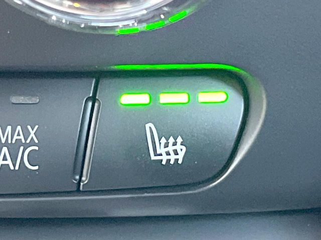 ���t�����g�V�[�g�q�[�e�B���O:�^�]�ȁE����ȋ��ɎO�i�K�Œ��߂��\�ȃV�[�g�q�[�^�[�𑕔����Ă���܂��B�G�߂��킸���K�ɂ��g�p���������܂��B