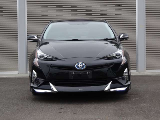 プリウス1.8 S E-Four 4WD