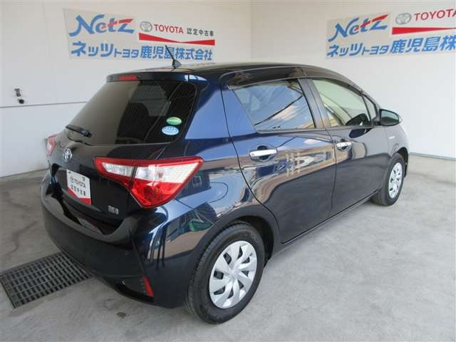 ヴィッツ1.5 ハイブリッド F セーフティ エディションIII