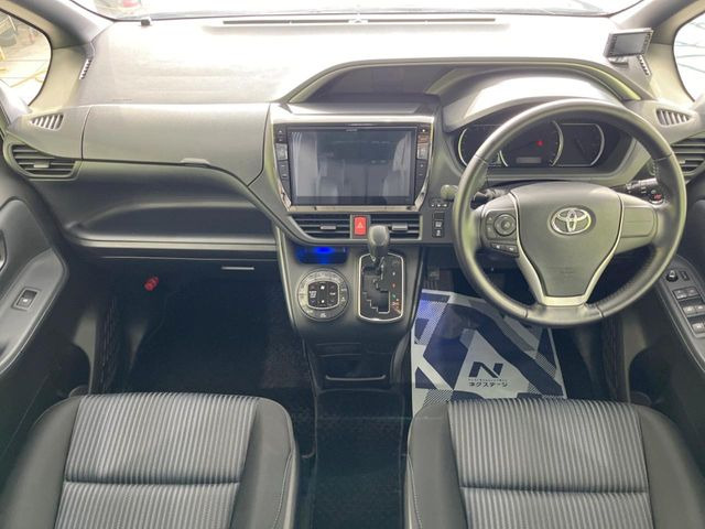 ヴォクシー2.0 ZS 煌