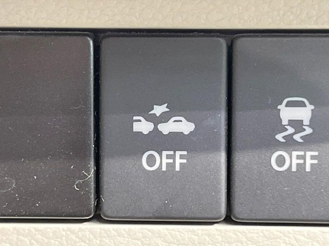 �y�X�Y�L �Z�[�t�e�B�T�|�[�g�z���s���ɑO���̎ԗ�����F�����A�Փ˂������Ȏ��͌x��ƃu���[�L�ŏՓˉ���Ɣ�Q�y�����A�V�X�g�B�����S�Ƀh���C�u�����y���݂��������܂��B