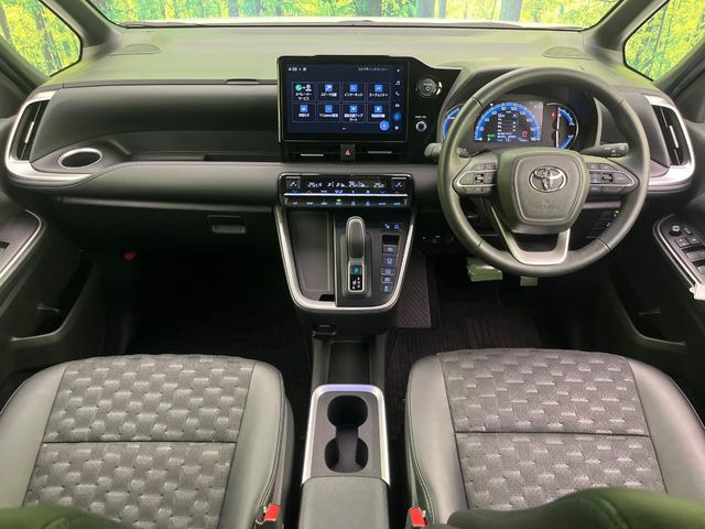 ヴォクシー1.8 ハイブリッド S-Z