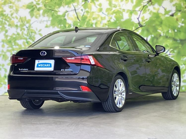 IS300h バージョンL