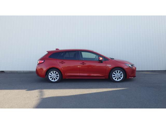 カローラツーリング1.8 ハイブリッド S