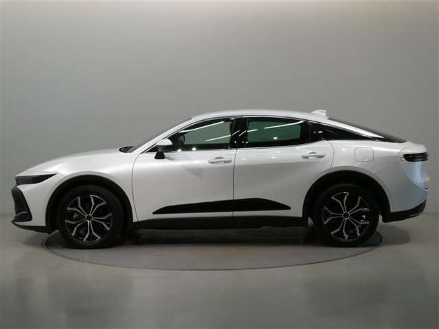 クラウンクロスオーバー2.5 G E-Four 4WD