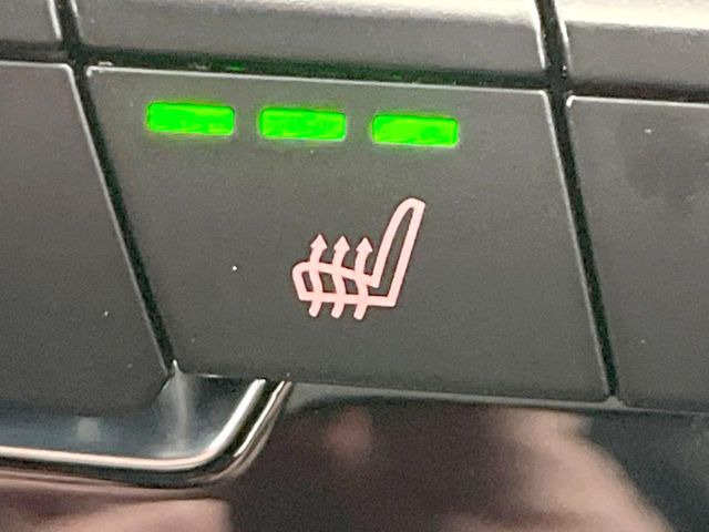 ���t�����g�V�[�g�q�[�e�B���O:�^�]�ȁE����ȋ��ɎO�i�K�Œ��߂��\�ȃV�[�g�q�[�^�[�𑕔����Ă���܂��B�G�߂��킸���K�ɂ��g�p���������܂��B