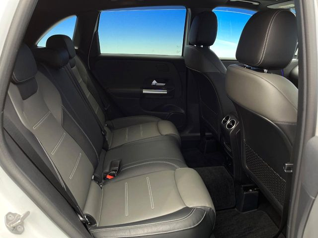 ���㕔���Ȃ��C�ɂȂ�悤�ȃL�Y�E�����ւ��蓙�A�傫�ȃ_���[�W�͂Ȃ��A�ǍD�ȏ�Ԃł��B