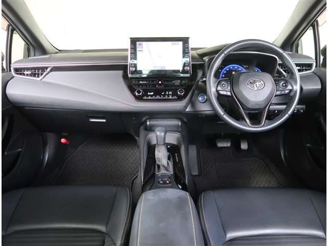 カローラ1.8 ハイブリッド W×B