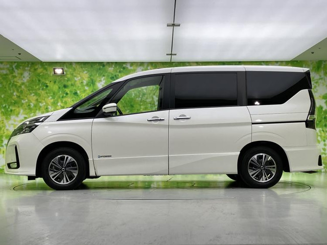 セレナ1.2 e-POWER ハイウェイスター