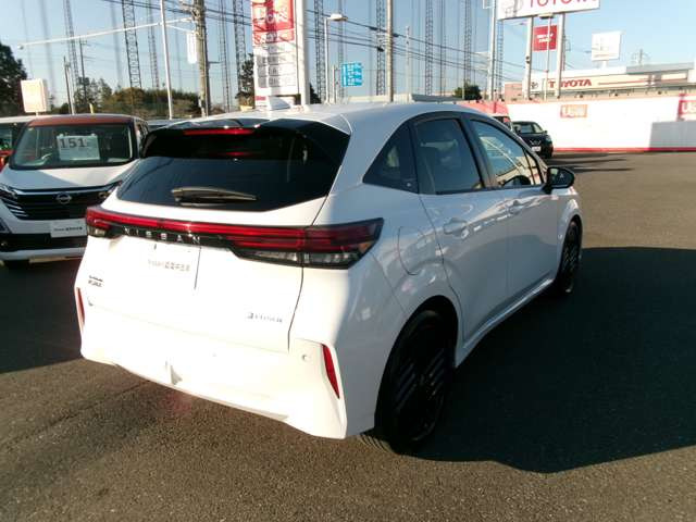 ノートオーラ1.2 G 90周年記念車