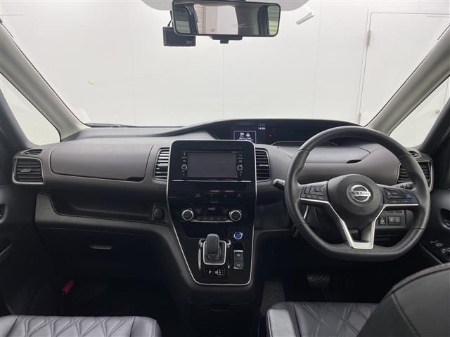 セレナ1.2 e-POWER ハイウェイスターG