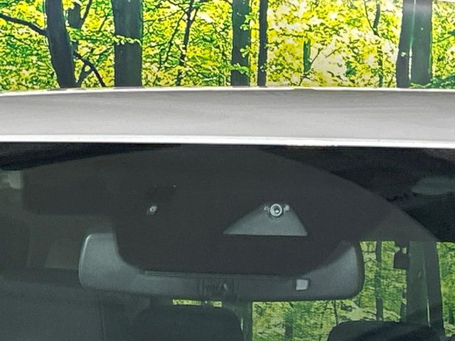 �y�X�}�[�g�u���[�L�T�|�[�g�z���s���ɑO���̎ԗ�����F�����A�Փ˂������Ȏ��͌x��ƃu���[�L�ŏՓˉ���Ɣ�Q�y�����A�V�X�g�B�����S�Ƀh���C�u�����y���݂��������܂��B