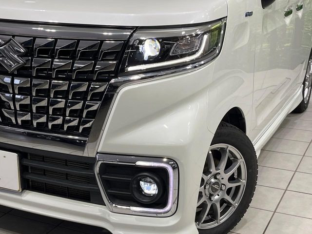 �yLED�w�b�h���C�g�z���V����ԑ��s�����ǍD�Ȏ��E���m�ۂ����S���ĉ^�]�ł��鍂�P�xLED�w�b�h���C�g�𑕔�!�_�����x�������A����d�͂��}�����Ă��܂��B