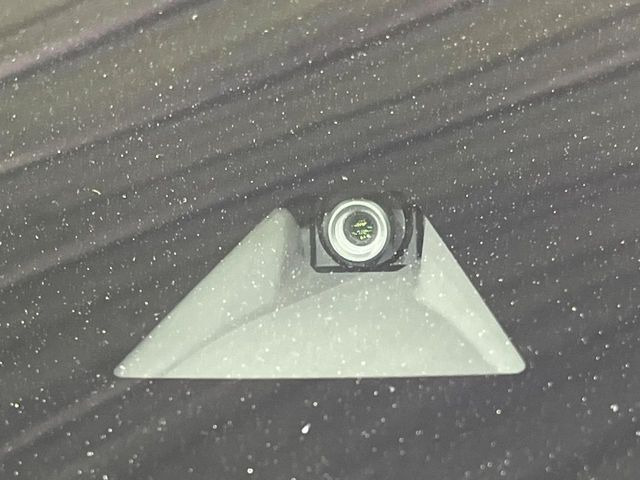 �y�C���e���W�F���g�G�}�[�W�F���V�[�u���[�L�z�t�����g�J�����őO���̎ԗ�����s�҂����m�B�Փ˂������Ȏ��͏Փ˔�Q�y���u���[�L���쓮�A�Փˉ�����T�|�[�g�B�����S�Ƀh���C�u�����y���݂��������܂��B