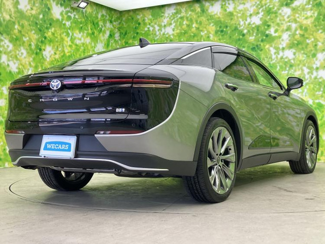 クラウンクロスオーバー2.5 G アドバンスト レザー パッケージ E-Four 4WD