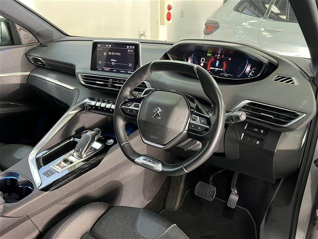 5008GTライン ブルーHDi ディーゼル