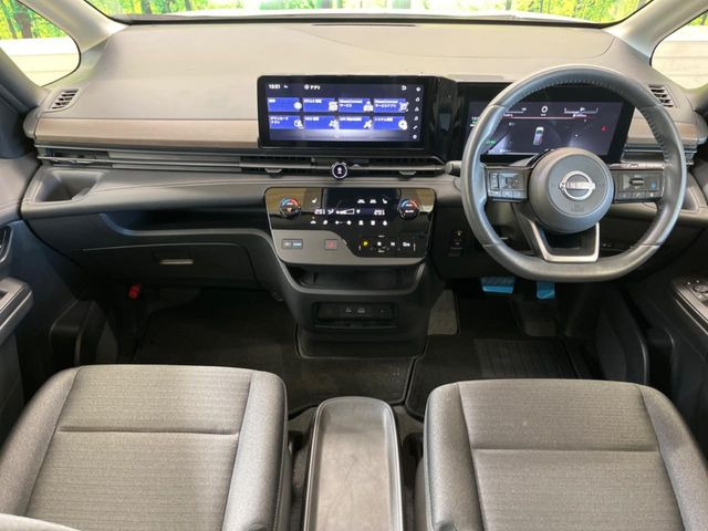 セレナ1.4 e-POWER ハイウェイスターV