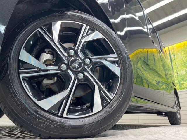 �y����14�C���`�A���~�z�C�[���z�O�ςɃ}�b�`���������A���~�z�C�[���𑕒����Ă���܂��B�e��ЊO�A���~�z�C�[����A�X�^�b�h���X�^�C�����戵�����Ă���܂��B���񂲑��k����������