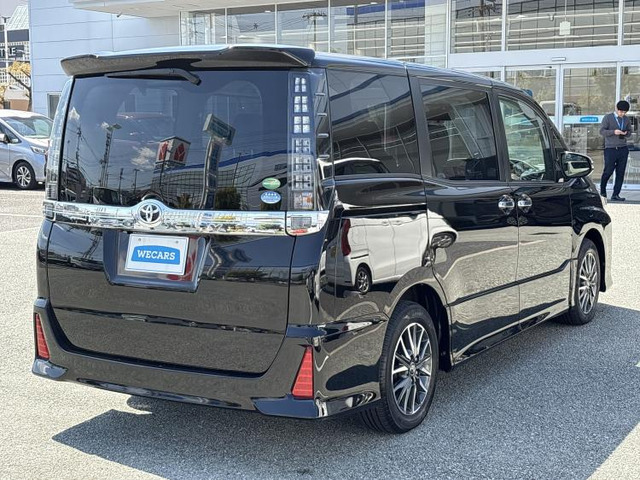 ヴォクシー2.0 ZS 煌II