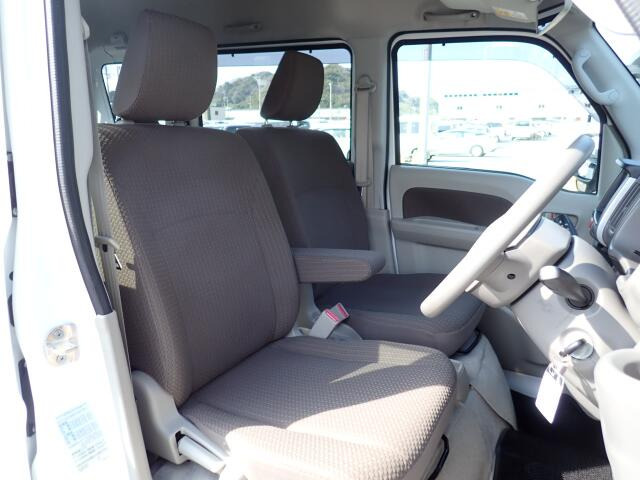 �t�����g�V�[�g�A��ԗǍD�ň��S�ł��B�傫�ȉ�����Ȃ����S�ł�