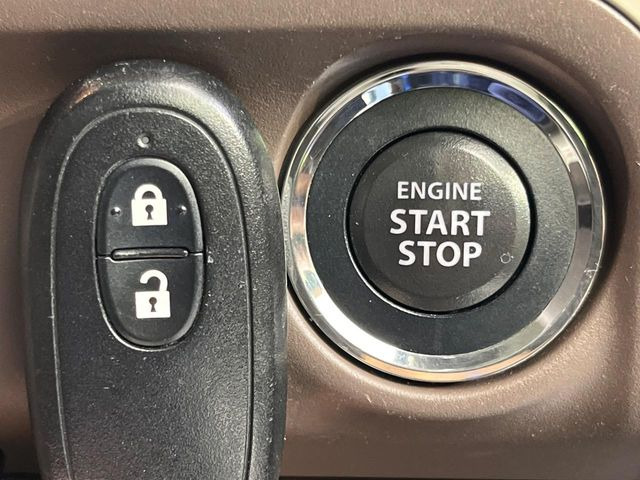 �y�L�[���X�X�^�[�g�V�X�e���z�J�o����|�P�b�g�ɓ��ꂽ�܂܂ł��h�A�̎{���E�������\�ȃX�}�[�g�L�[�𑕔��B�G���W���̃I���E�I�t�����J�M�����o���K�v����������Ƃ��Ă��֗��ł���