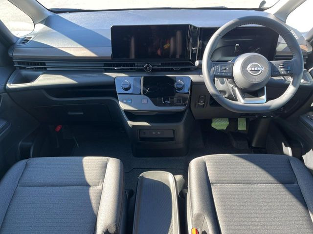 セレナ1.4 e-POWER ハイウェイスターV