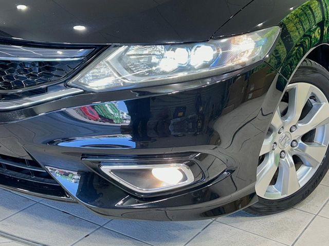 �yLED�w�b�h���C�g�z���V����ԑ��s�����ǍD�Ȏ��E���m�ۂ����S���ĉ^�]�ł��鍂�P�xLED�w�b�h���C�g�𑕔�!�_�����x�������A����d�͂��}�����Ă��܂��B