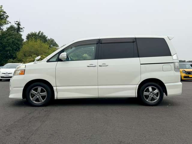 ���X�݌ɂ͊O���A�����N���[�j���O��ɓW�����A�����Ď��̏C�����̗L���A���[�^�[��������̗L������O�ҋ@�ւɂ�錟����S����{���Ă���܂��B�Ԍ��A�����A����h�������ЂőΉ��ł��܂��̂ł����S���������B