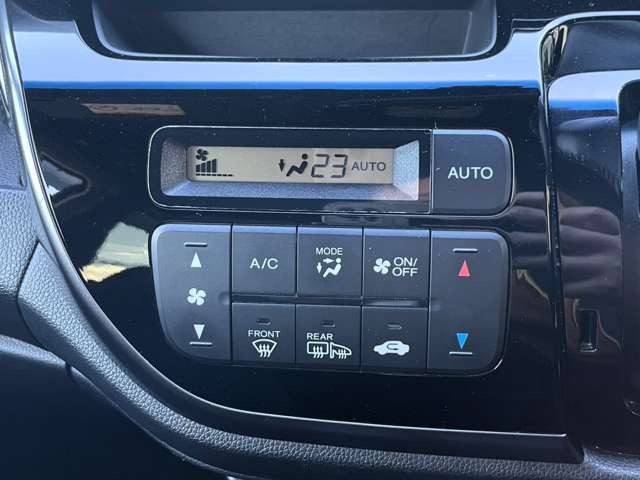 �I�[�g�G�A�R��