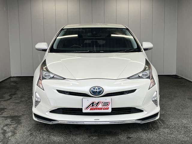 プリウス1.8 S セーフティ プラス E-Four 4WD