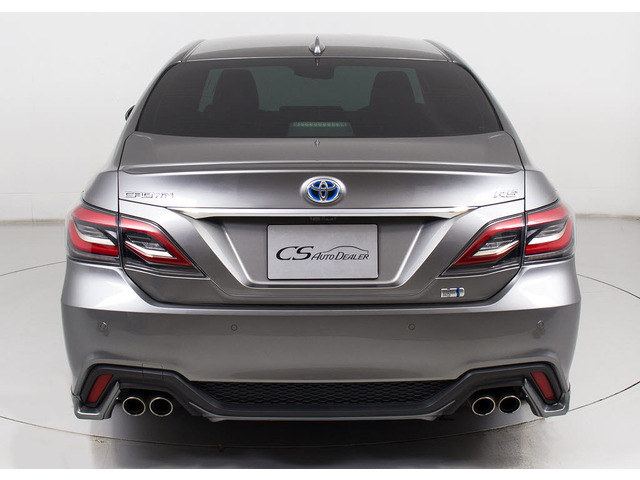 フルエアロが装着されています!お好みはいかがですか?今付いているデザイン以外にも、各ブランドのエアロを格安にてお取付け出来ます!又、エアロを外してノーマル状態にする事も出来ます!!