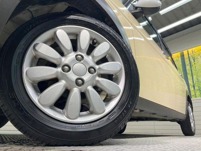 �y����14�C���`�A���~�z�C�[���z�O�ςɃ}�b�`���������A���~�z�C�[���𑕒����Ă���܂��B�e��ЊO�A���~�z�C�[����A�X�^�b�h���X�^�C�����戵�����Ă���܂��B���񂲑��k����������