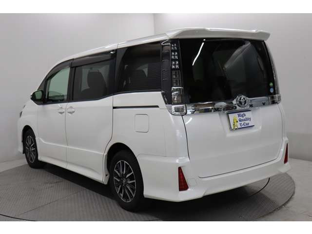 ヴォクシー2.0 ZS