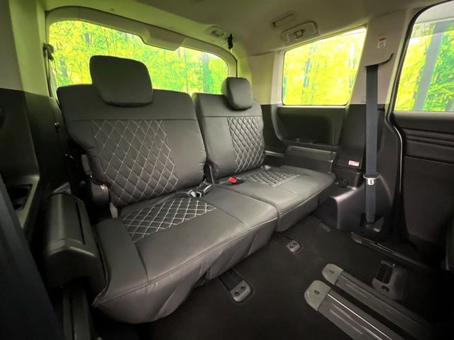 3��ڃV�[�g�͂�������ԗǍD����l�ł��������ƍ����Ē����܂��̂ŁA��l���ł̂��o���������N���N�ł��􂲉Ƒ��ŁA�C�̒m�ꂽ���ԂŁA�h���C�u�ɍs���̂��y���݂ł��ˁ�